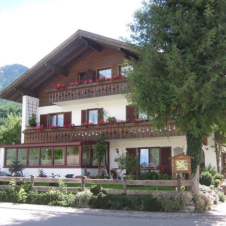 Gaestehaus Poeppl Unterwössen Exterior foto