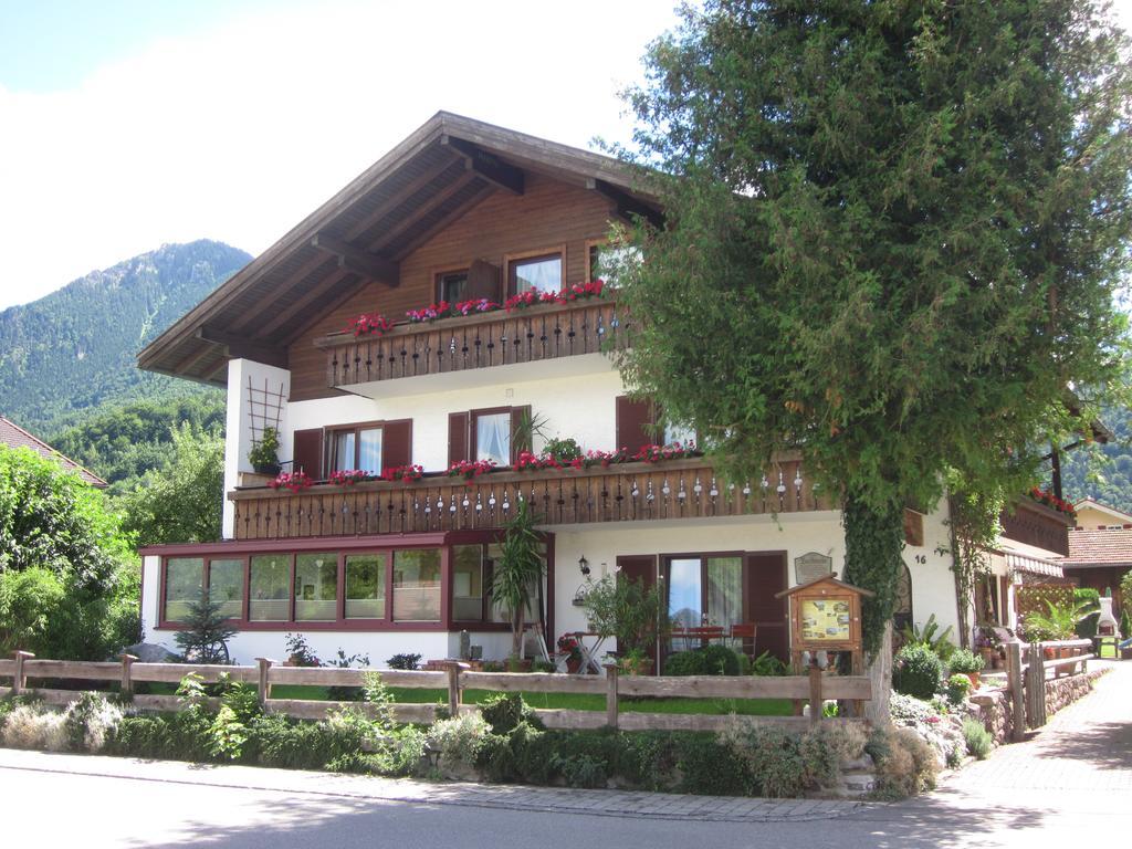 Gaestehaus Poeppl Unterwössen Exterior foto